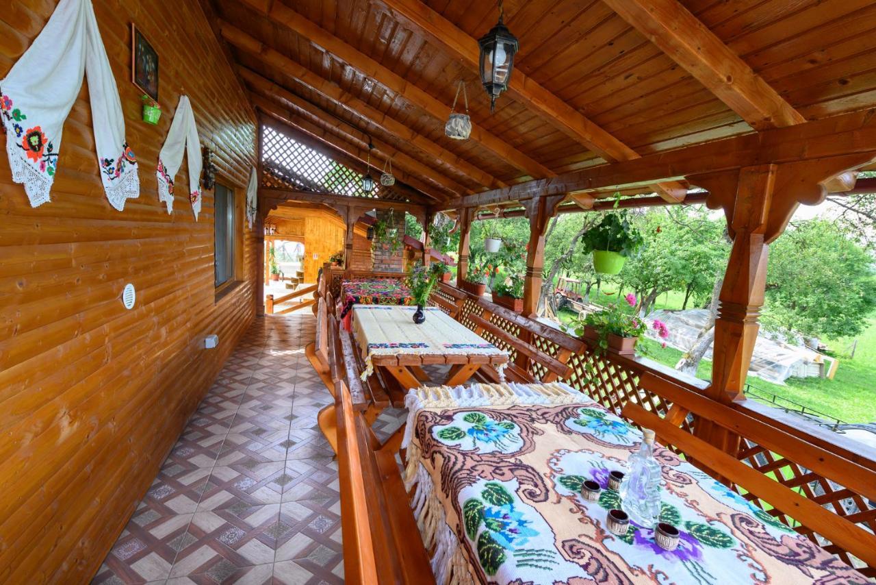 Hotel Sub Creasta Cocosului Breb Exteriér fotografie