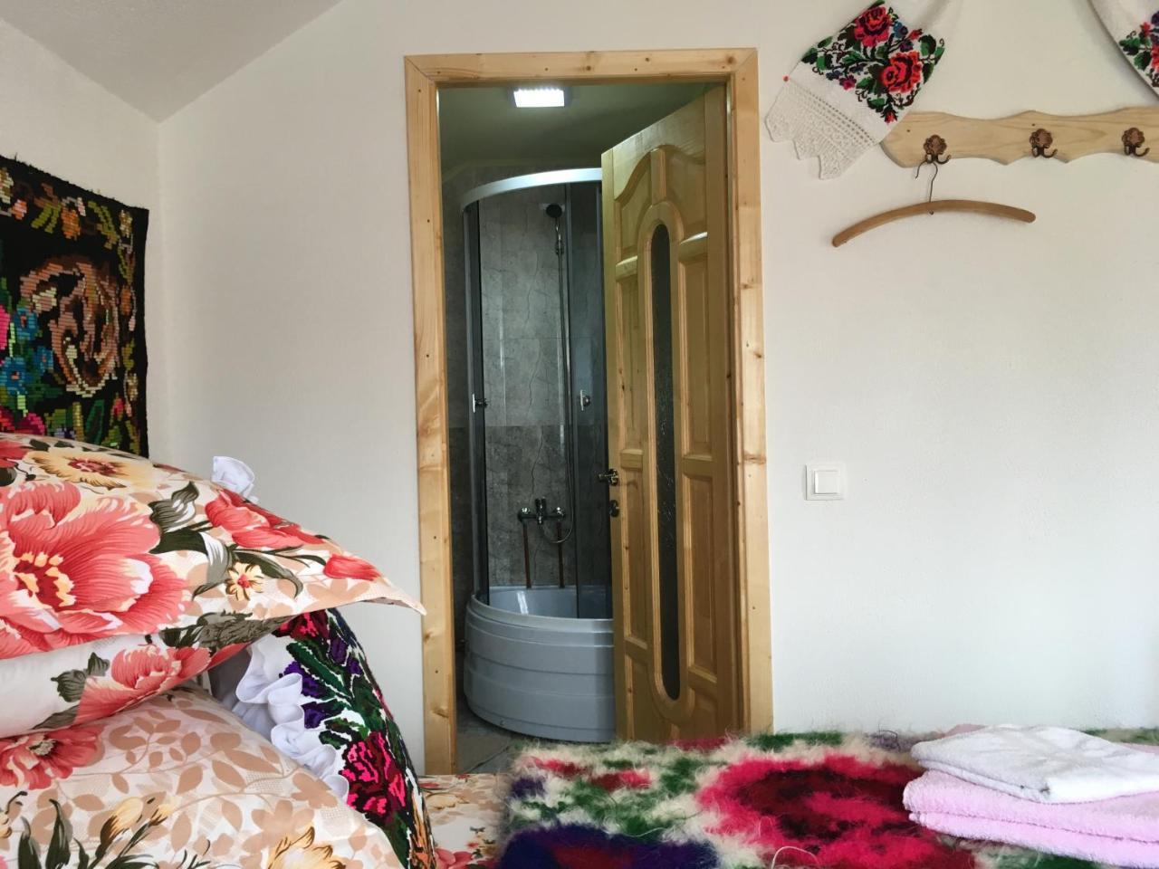 Hotel Sub Creasta Cocosului Breb Exteriér fotografie